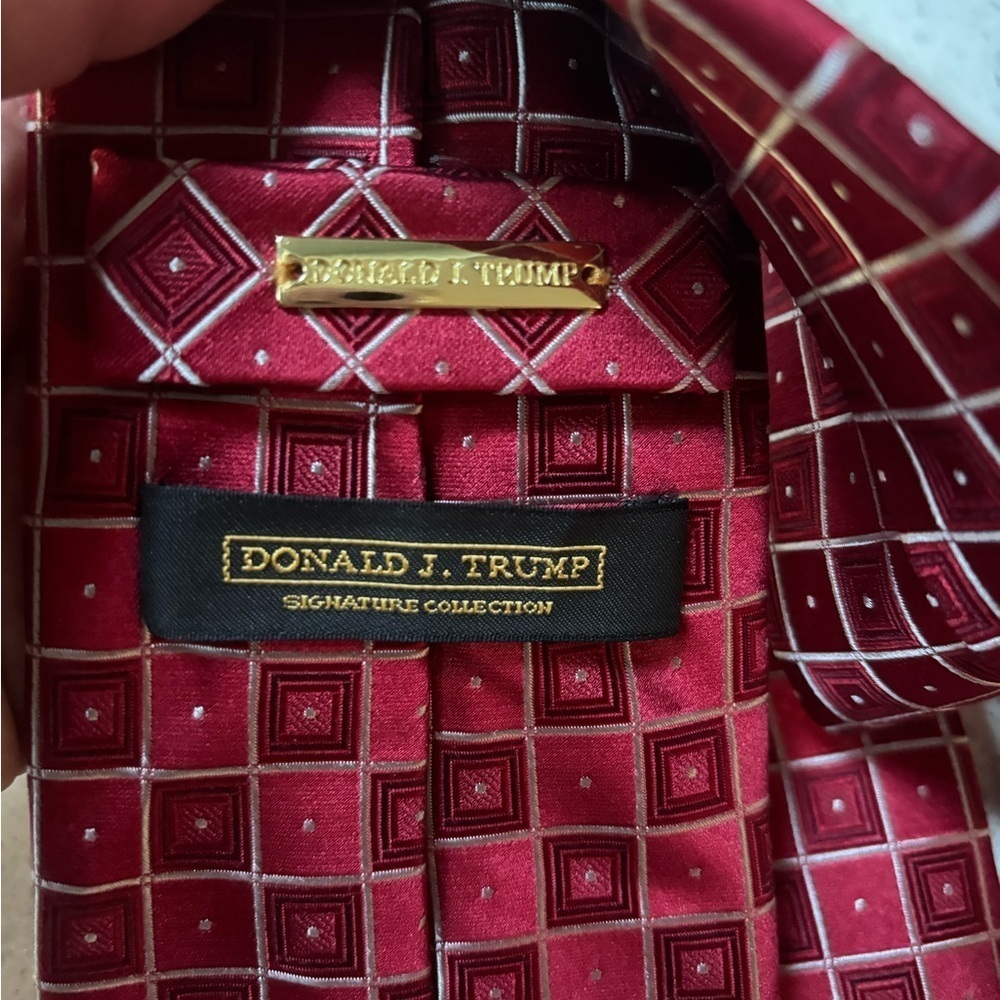 Donald Trump Signature Collection 100% silk tie RN 121148 - Picture 6 of 10